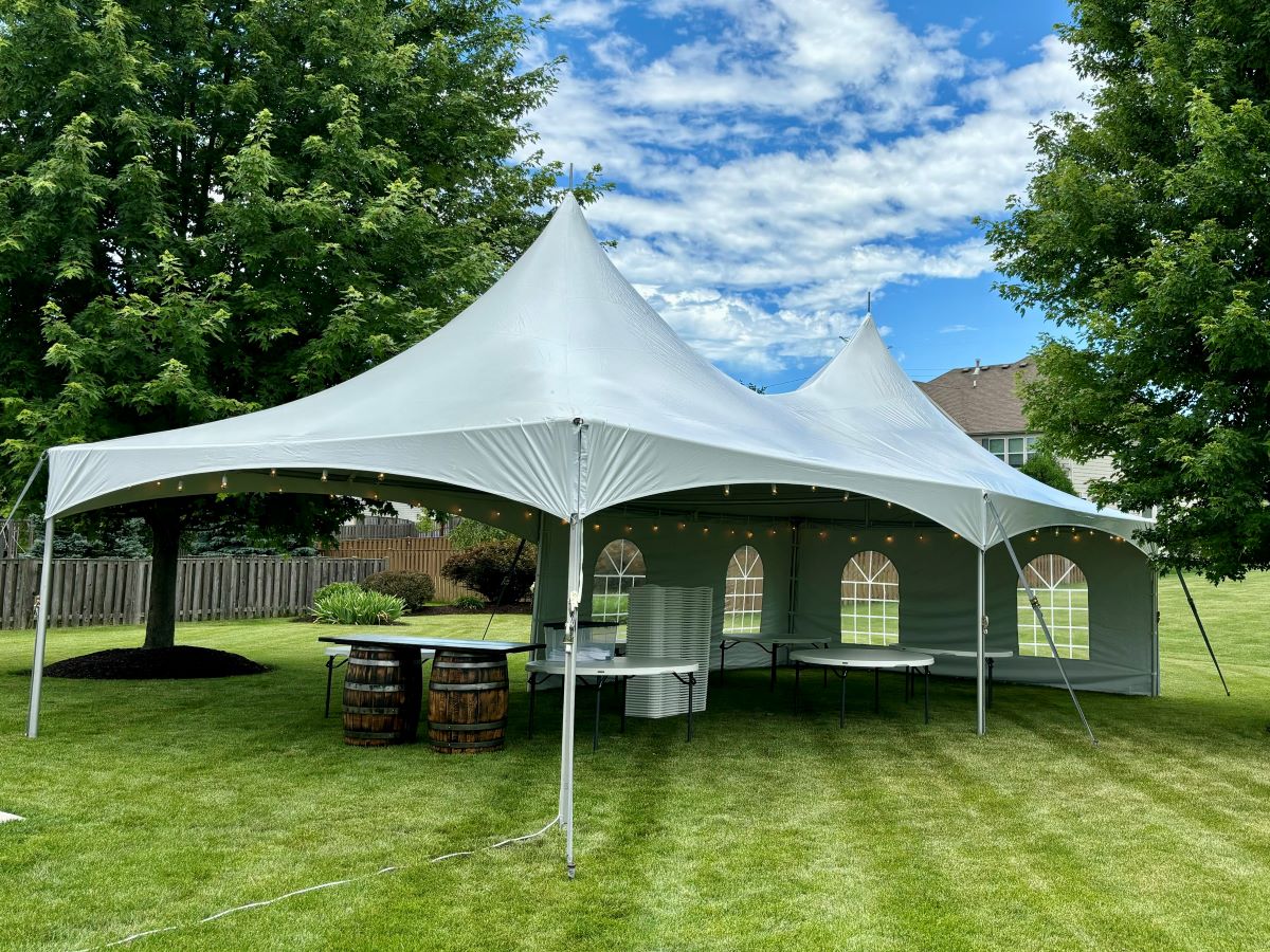 20×40 High Peak 20x40 high peak tent
